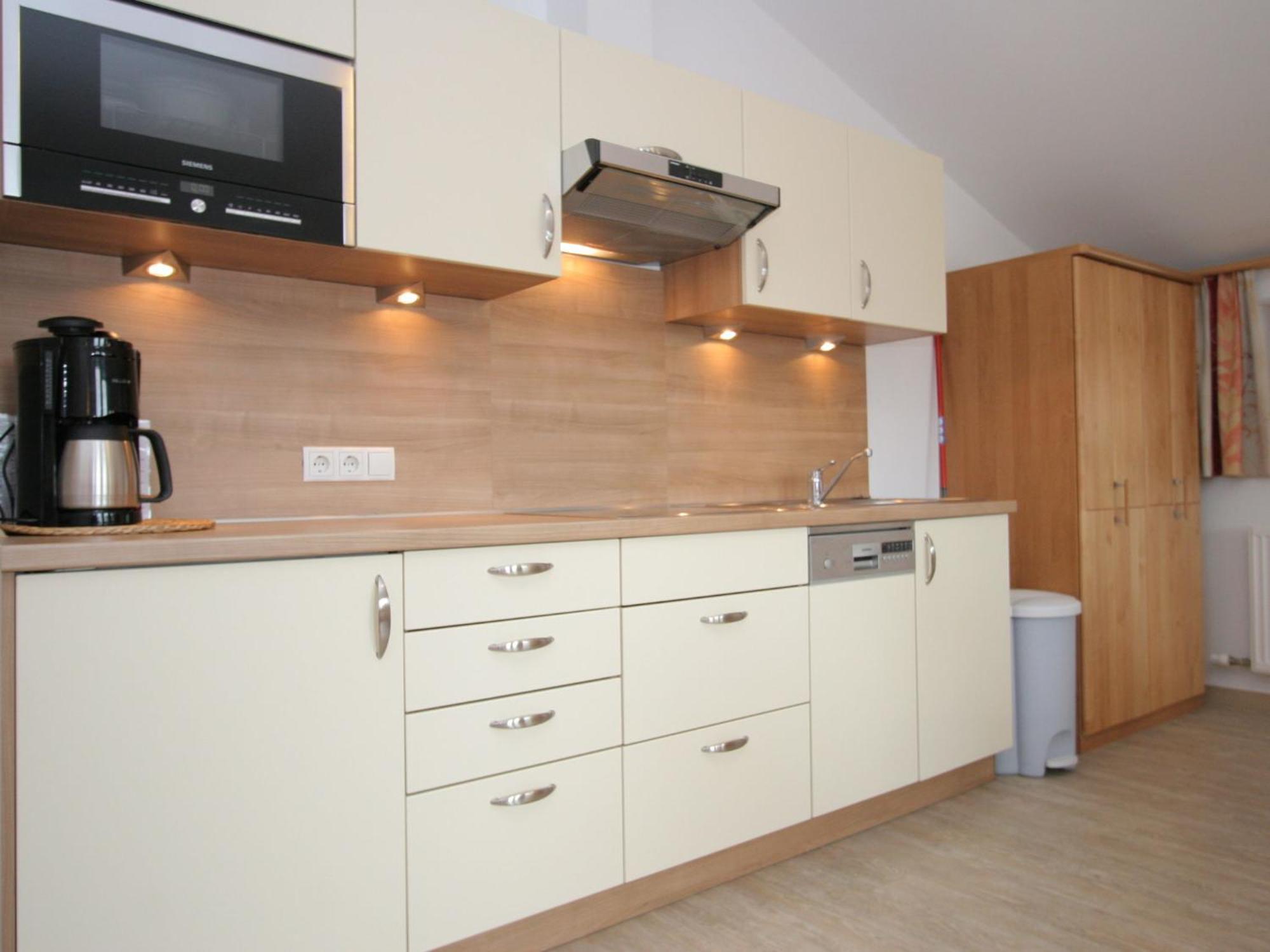 Charming Apartment In Uderns With Balcony Exterior photo