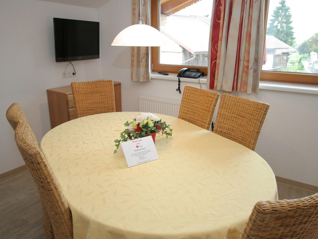 Charming Apartment In Uderns With Balcony Exterior photo